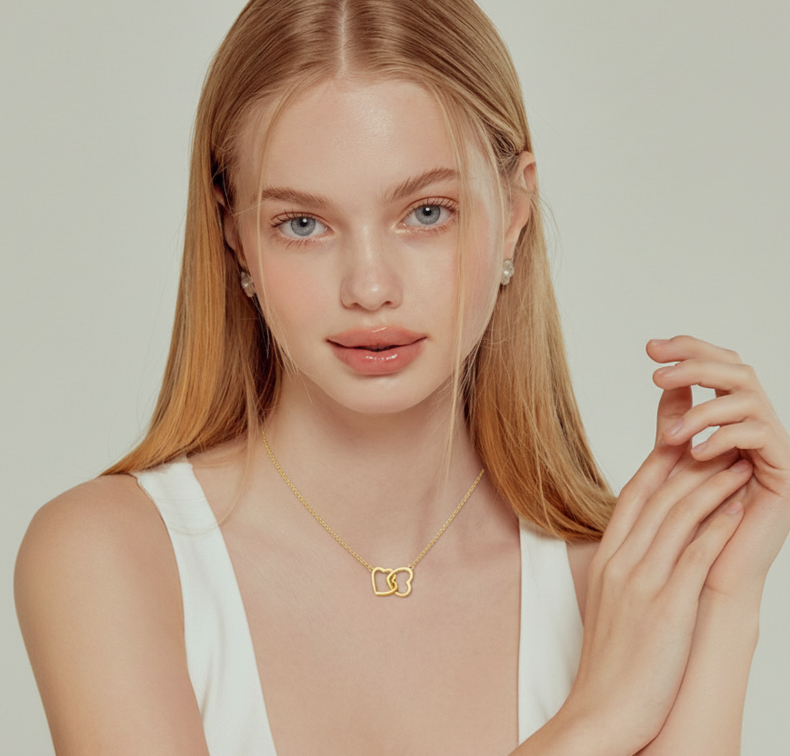 Selene Line Interlocked Heart necklace